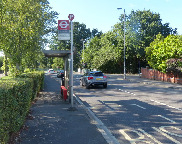 Bus Stop Along The A312 Uxbridge Road © Mat Fascione Cc By Sa20