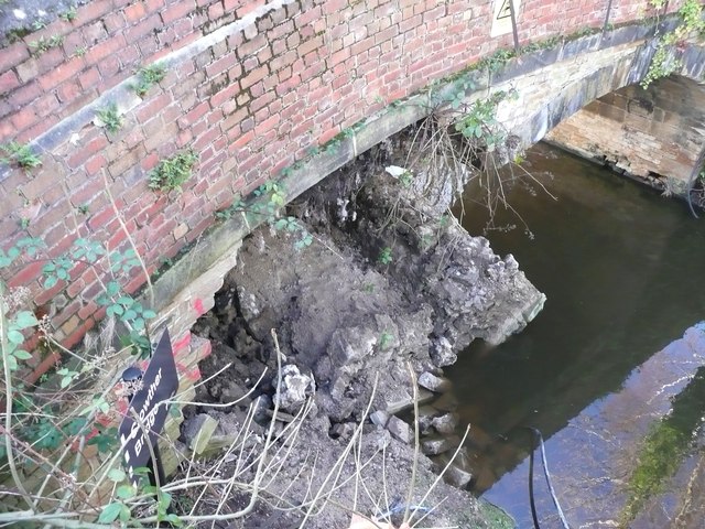 Damage To Crowther Bridge Cromwell Humphrey Bolton Geograph