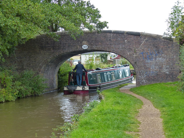 Narrowboat Passing Under Clay Pits Mat Fascione Geograph