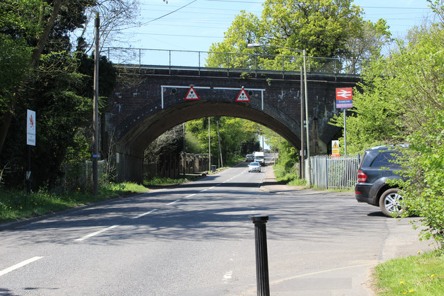 Crews Hill Railway Bridge Dr Neil Clifton Cc By Sa 2 0 Geograph