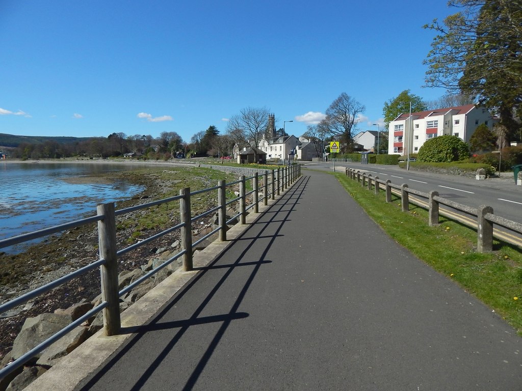 Beside Gareloch Road Lairich Rig Geograph Britain And Ireland