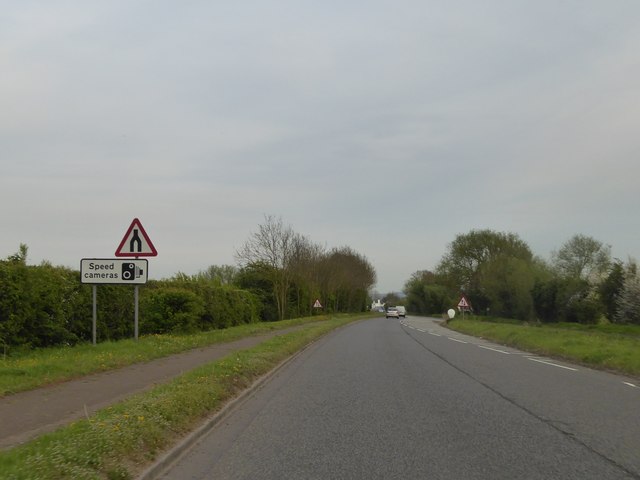 signs-at-the-end-of-the-dual-carriageway-david-smith-cc-by-sa-2-0