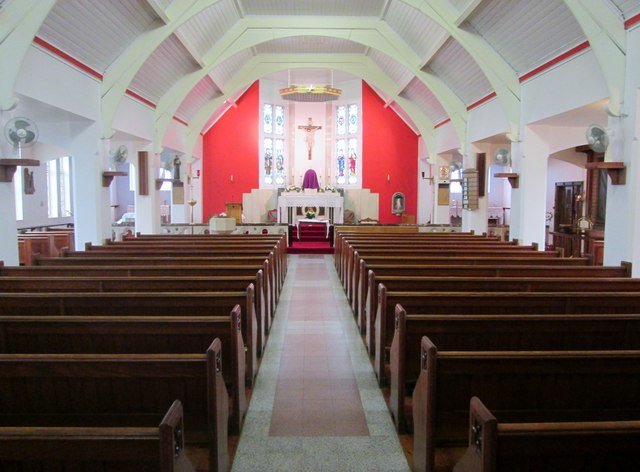 Interior Of Sacred Heart Rc Church Martin Dawes Cc By Sa