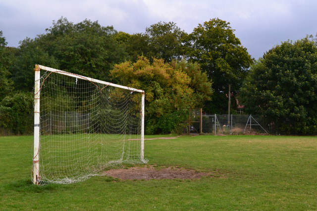 Goal on football pitch beside Harestock... © David Martin cc-by-sa/2.0 ...