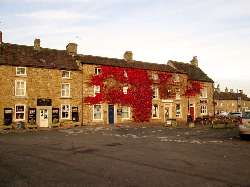 Buildings Surround Masham Market Martin Dawes Cc By Sa