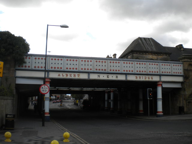 Albert Bridge, Middlesbrough Station