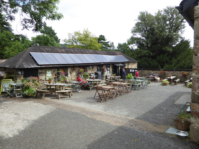 national-trust-caf-at-parke-chris-allen-cc-by-sa-2-0-geograph