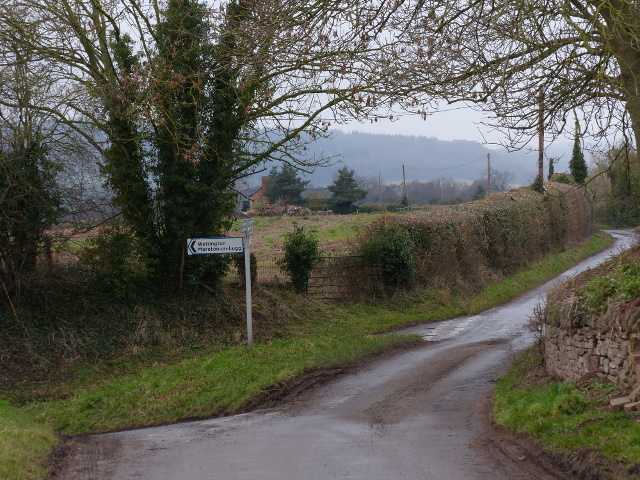 Lane Junction At Wootton Rob Purvis Geograph Britain And Ireland