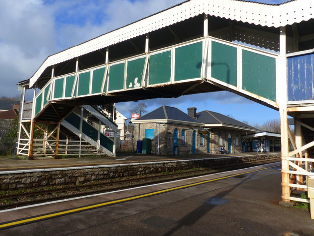 Footbridge At Chepstow Railway Station Ruth Sharville Geograph