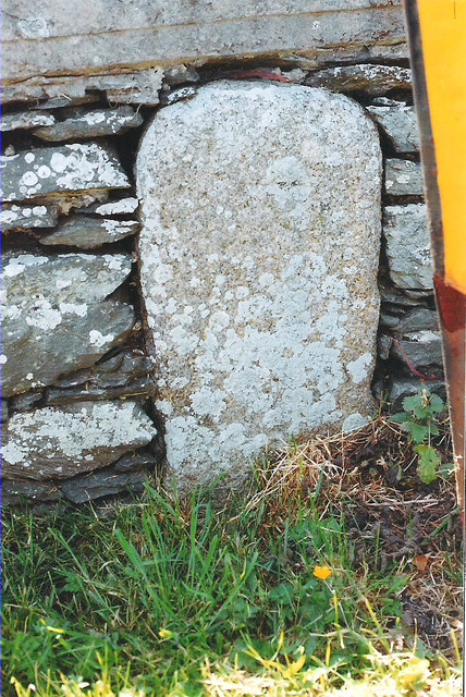 Old Milestone By The B4545 Tan Y Graig Milestone Society Cc By