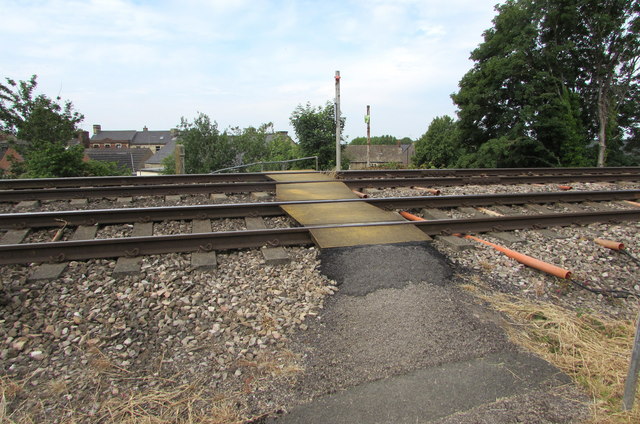 Across A Level Crossing Near Chestnut Jaggery Cc By Sa