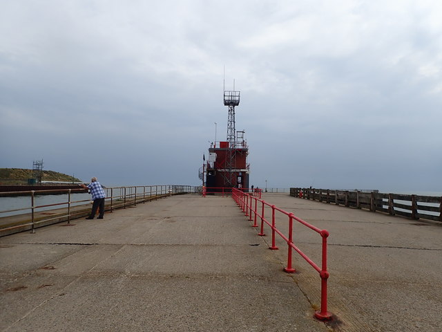 The End Of The Pier At Gorleston On Sea Eirian Evans Geograph