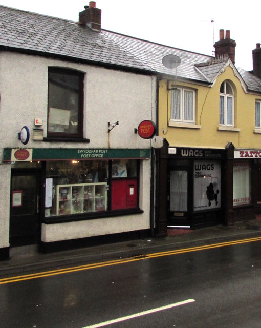 Wags In Station Street Abersychan Jaggery Cc By Sa 2 0 Geograph