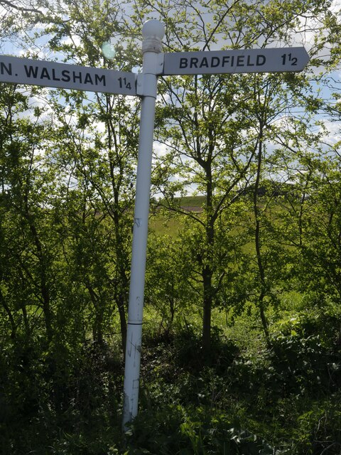 Rural Signpost David Pashley Geograph Britain And Ireland