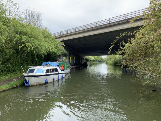 Bridge A On The Grand Union Canal Andrew Abbott Cc By Sa