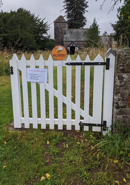 White Gate At The Churchyard Entrance Jaggery Cc By Sa