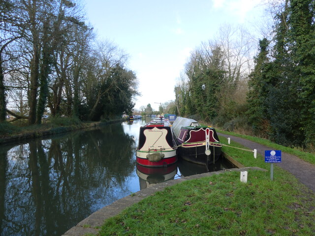 The Stroudwater Canal At Walk Bridge Ruth Sharville Geograph