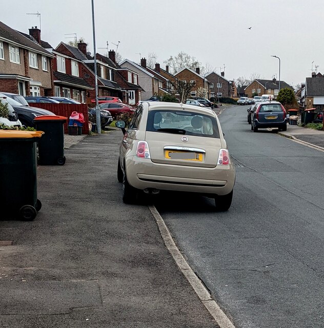 Fiat Car Larch Grove Malpas Newport Jaggery Cc By Sa