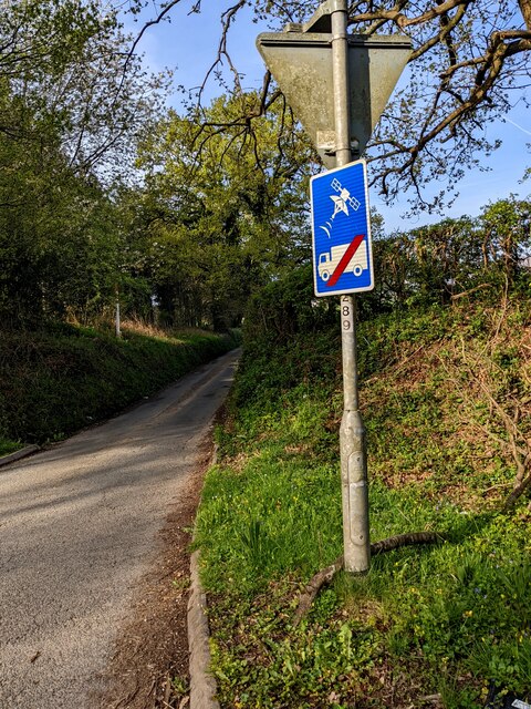 Hgvs Ignore Satnav Sign Llanover Jaggery Geograph Britain And Ireland