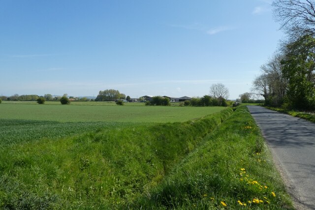 Road Near Rytham Gate Farm DS Pugh Cc By Sa 2 0 Geograph Britain