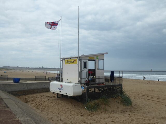 Lifeguard Station On South Shields Beach Oliver Dixon Geograph