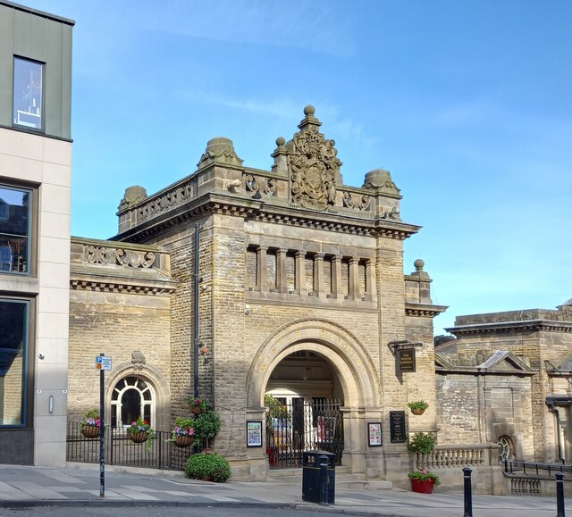 Harrogate Winter Gardens Mel Towler Cc By Sa Geograph Britain