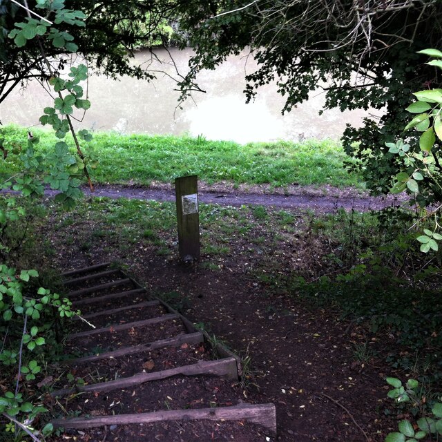 Steps Descending To The Oxford Canal A J Paxton Cc By Sa 2 0