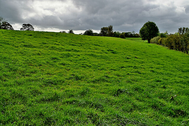 Green Slopes And Dark Skies Bancran Kenneth Allen Cc By Sa 2 0