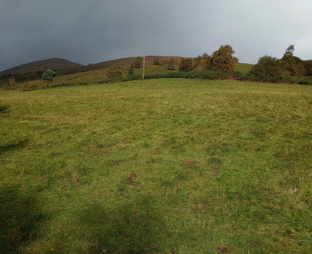 Sloping Grass Field Jim Smillie Geograph Britain And Ireland