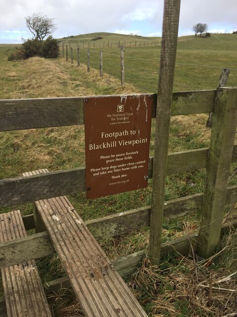 Footpath To Blackhill Viewpoint Thejackrustles Cc By Sa