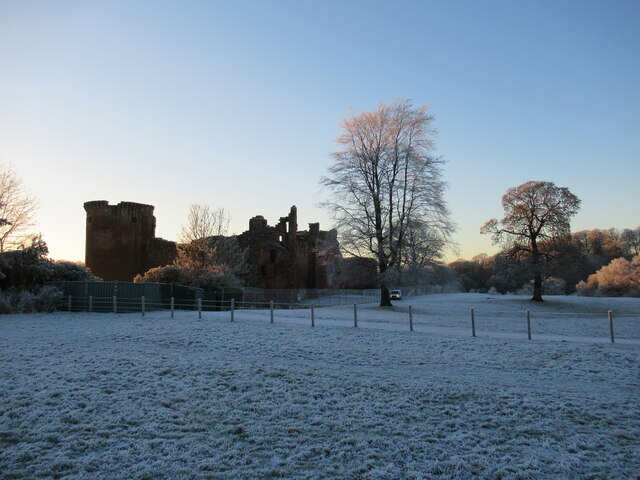 Bothwell Castle In Winter Alan O Dowd Cc By Sa 2 0 Geograph