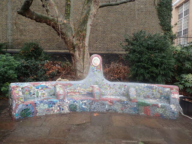 In St John S Churchyard Waterloo Marathon Geograph Britain And