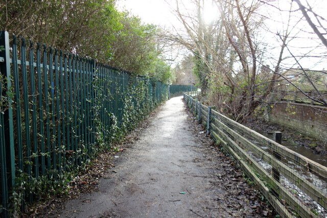 Gypsey Bank JThomas Geograph Britain And Ireland