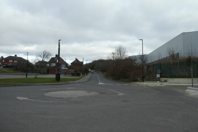 Roundabout On Halton Moor Road DS Pugh Cc By Sa 2 0 Geograph