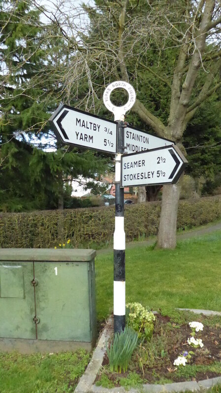 Direction Sign Signpost In Thornton Mike Rayner Cc By Sa