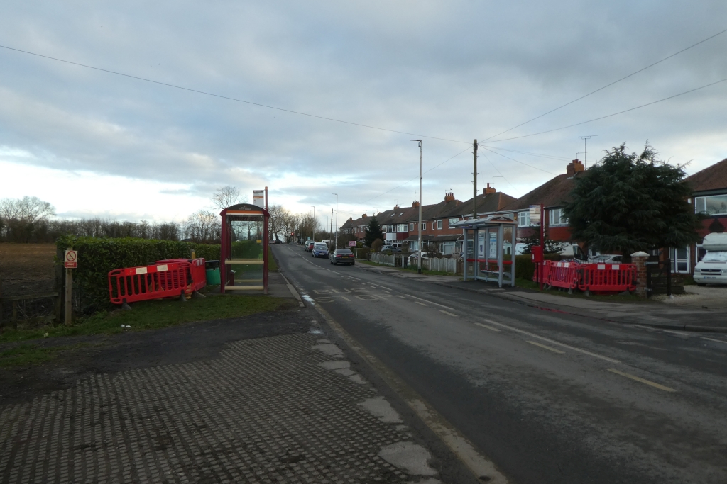 Bus Stops On Park Lane Ds Pugh Geograph Britain And Ireland