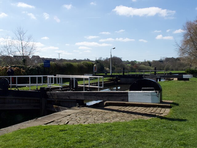 Broad Cut Low Lock Graham Hogg Cc By Sa 2 0 Geograph Britain And