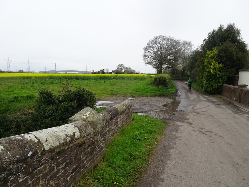 Canal Bridge View Gordon Griffiths Cc By Sa 2 0 Geograph Britain