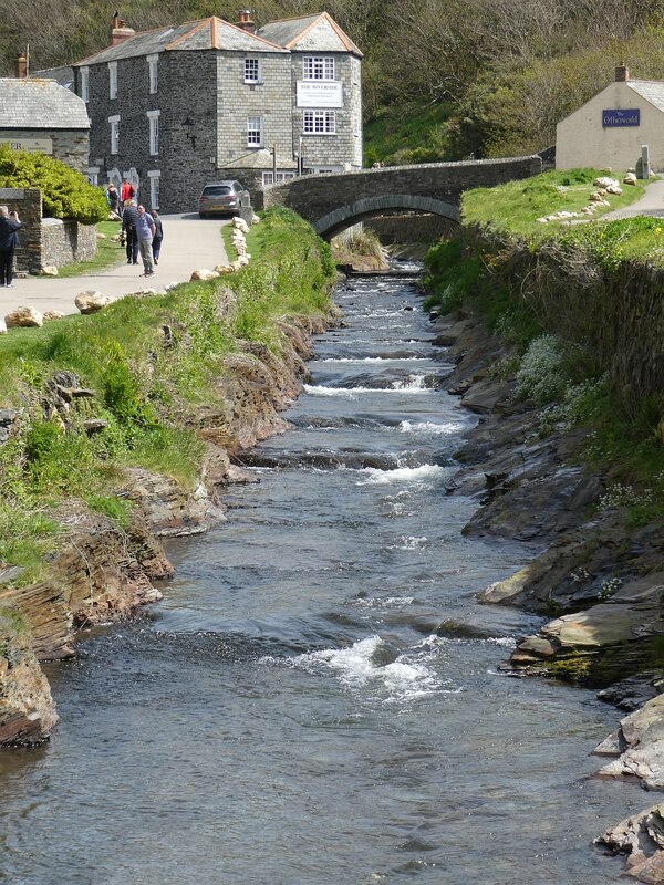 Boscastle River Valency Spanned By Rob Farrow Cc By Sa 2 0