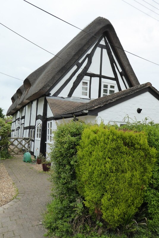 Half Timbered Cottage Philip Halling Cc By Sa 2 0 Geograph Britain