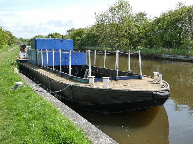 Canal Maintenance Vessel Oliver Dixon Geograph Britain And Ireland