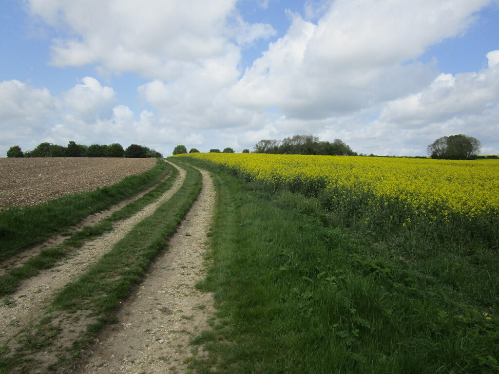 Farm Track Near Fulletby Jonathan Thacker Geograph Britain And Ireland