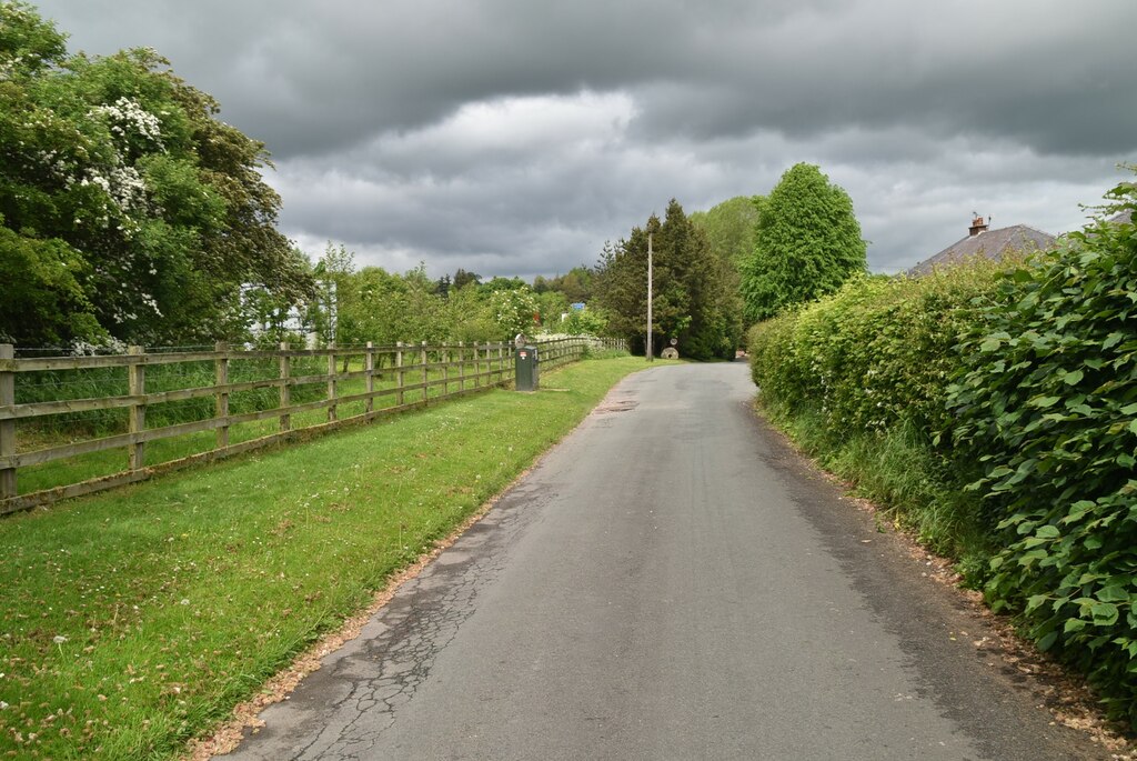 Lane Passing Mayburgh Henge N Chadwick Cc By Sa 2 0 Geograph