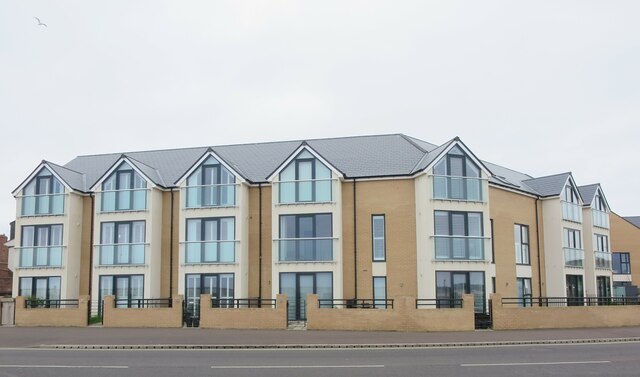 Empress Point Whitley Bay Geoff Holland Cc By Sa 2 0 Geograph