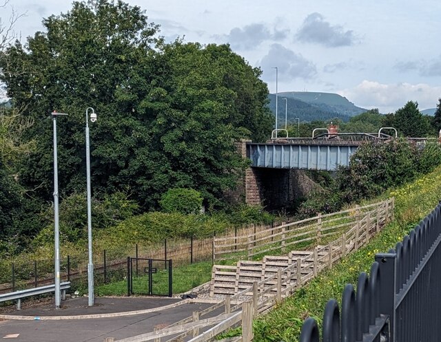 Road Bridge Nw Of Pye Corner Railway Jaggery Cc By Sa