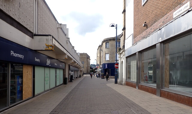 Victoria Lane Huddersfield Habiloid Cc By Sa 2 0 Geograph Britain