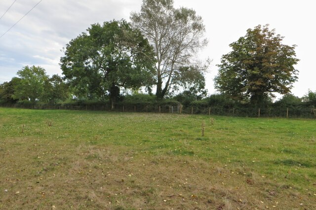 Footpath Out To Tadlow Road Philip Jeffrey Cc By Sa Geograph