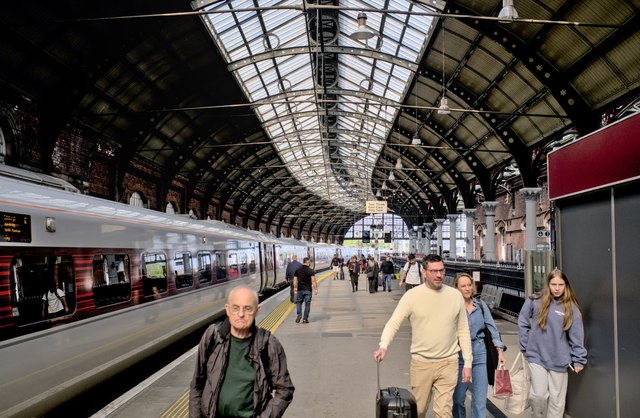 Darlington Railway Station Bob Harvey Cc By Sa 2 0 Geograph