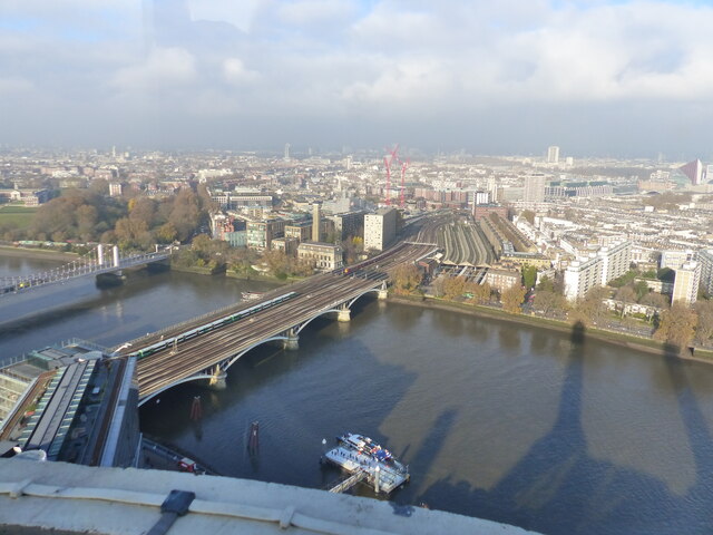 View Over Grosvenor Railway Bridge And Ruth Sharville Cc By Sa 2 0