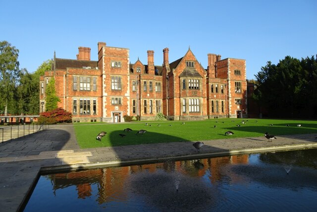 Formal Pool And Heslington Hall Ds Pugh Cc By Sa Geograph